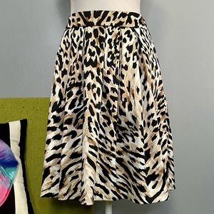 White House Black Market WHBM Leopard Animal Print Satin Pleated Skirt 6